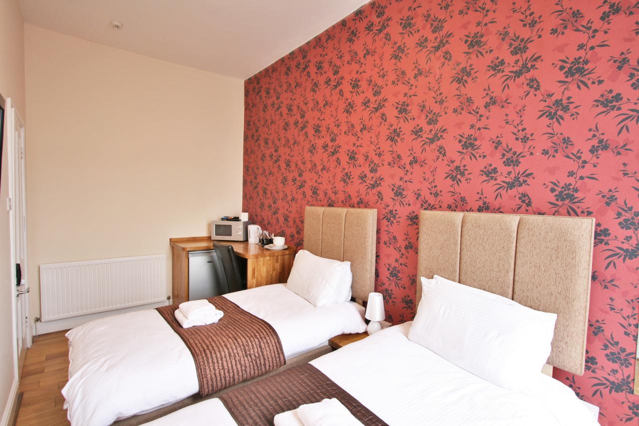 Central Studios Gloucester Place By Roomsbooked Cheltenham Esterno foto