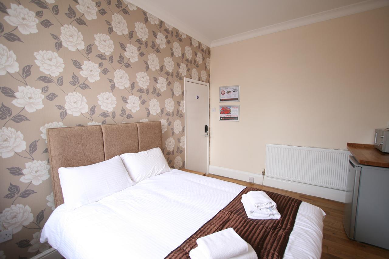 Central Studios Gloucester Place By Roomsbooked Cheltenham Esterno foto